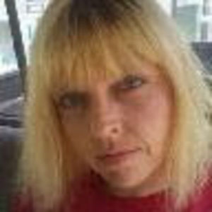 Meet your Posher, Angie